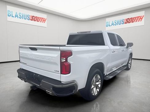 Used 2021 Chevrolet Silverado 1500 LTZ w/ Z71 Off-Road Package AWD/4WD image 3