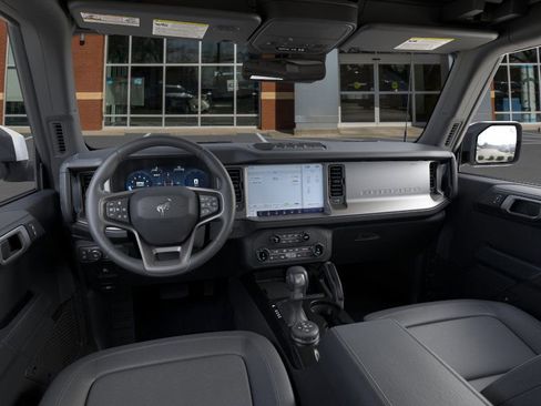 New 2026 Ford Bronco Outer Banks w/ Sasquatch Package image 9