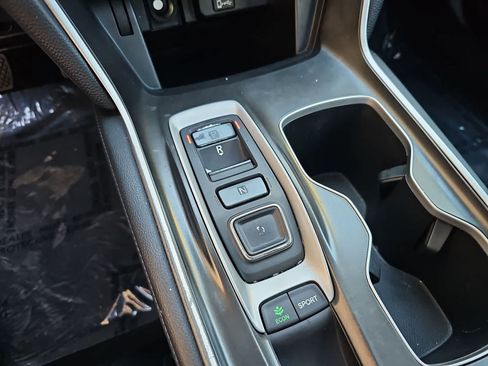 Used 2018 Honda Accord EX-L image 21