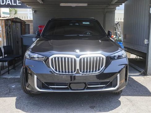 Used 2024 BMW X5 xDrive40i w/ Climate Comfort Package AWD/4WD image 5