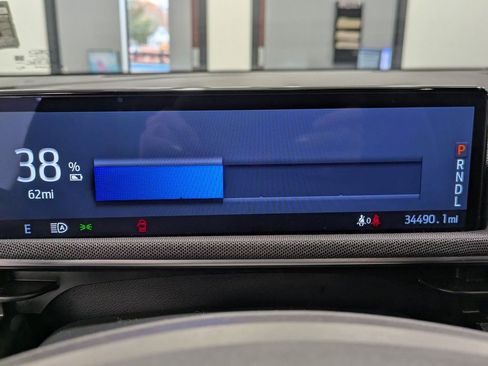 Used 2022 Ford Mustang Mach-E Select image 14