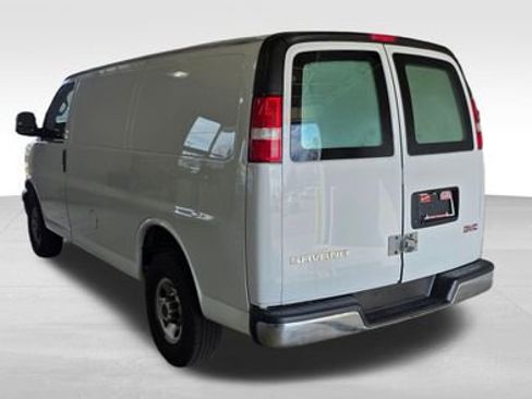 Used 2021 GMC Savana 2500 w/ Driver Convenience Package image 3