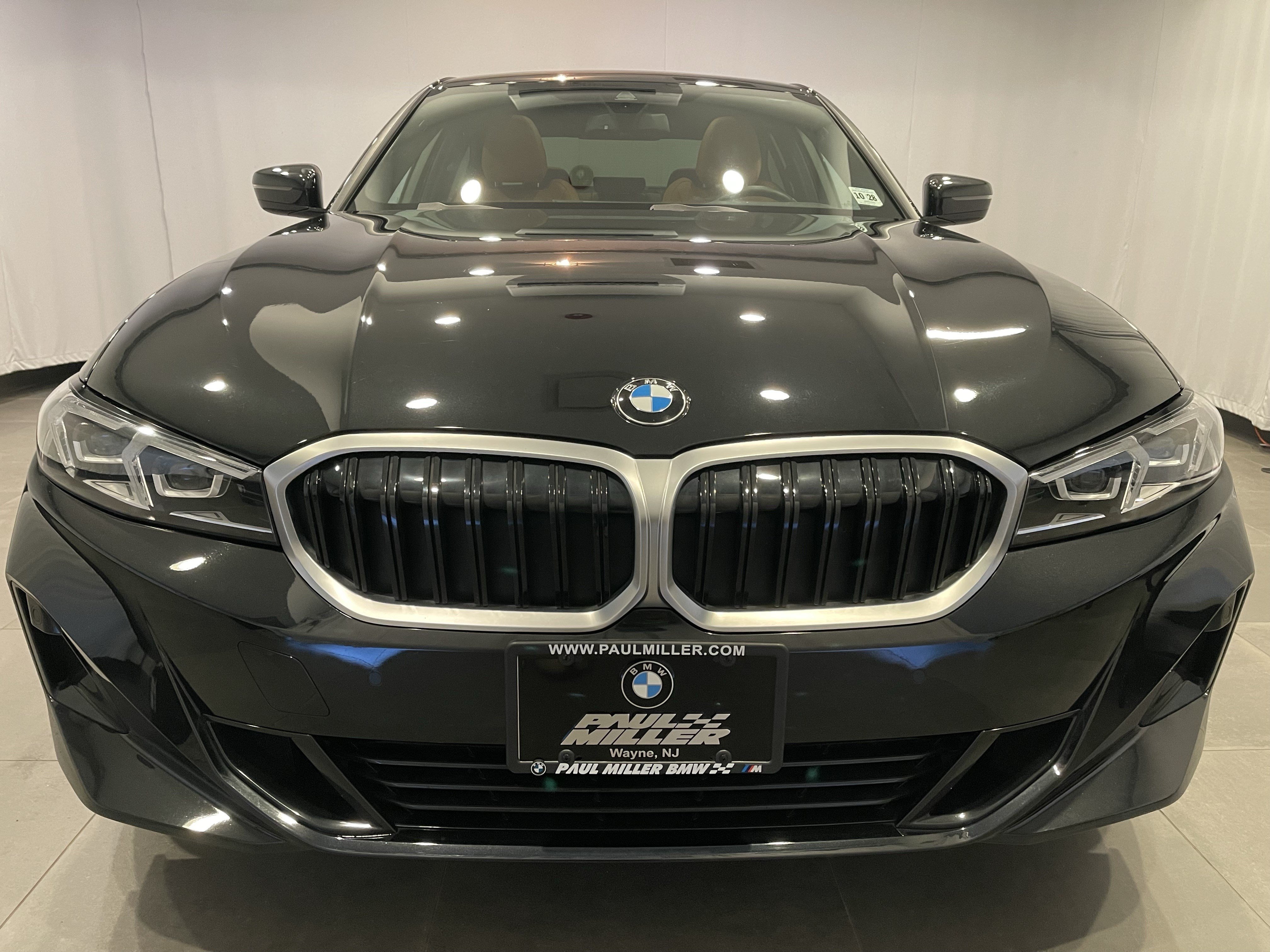 Certified 2023 BMW 330i xDrive Sedan w/ Premium Package AWD/4WD image 6