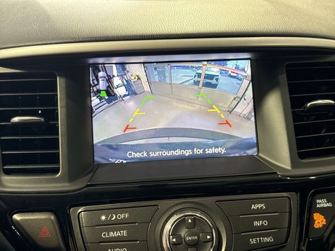 Used 2019 Nissan Pathfinder SV AWD/4WD image 20