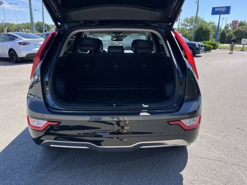 Used 2024 Kia Niro Wind FWD image 12