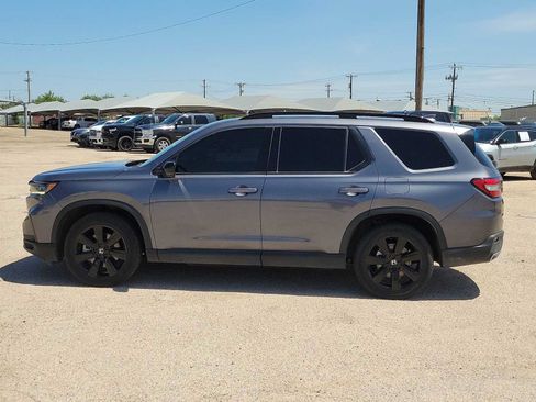 Used 2025 Honda Pilot Black Edition image 5