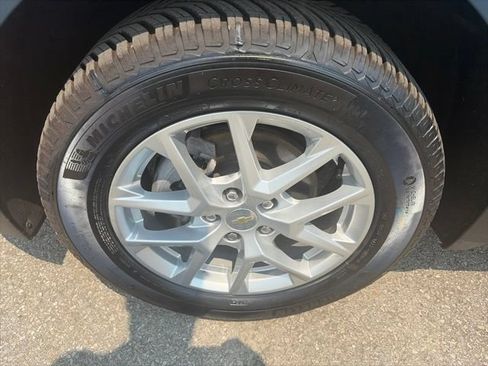 Used 2024 Chevrolet Equinox LT AWD/4WD image 10