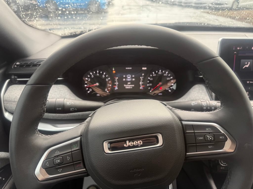 Certified 2024 Jeep Compass Latitude AWD/4WD image 21