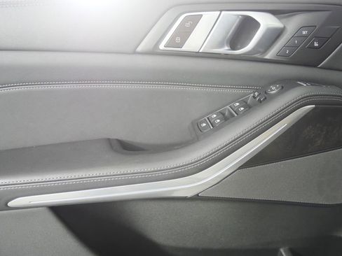 Used 2024 BMW X5 sDrive40i RWD image 8