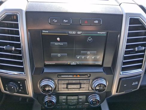 Used 2015 Ford F150 Platinum w/ Equipment Group 701A Luxury image 12