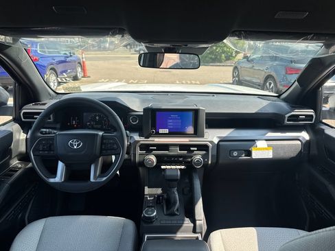 New 2026 Toyota 4Runner SR5 AWD/4WD image 10