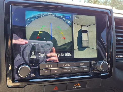 Used 2023 Nissan Frontier PRO-4X w/ Pro-4X Premium Package image 22