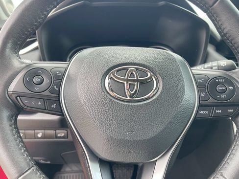 Certified 2023 Toyota RAV4 XLE Premium AWD/4WD image 7