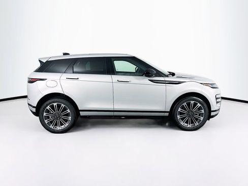Used 2026 Land Rover Range Rover Evoque Dynamic SE AWD/4WD image 4