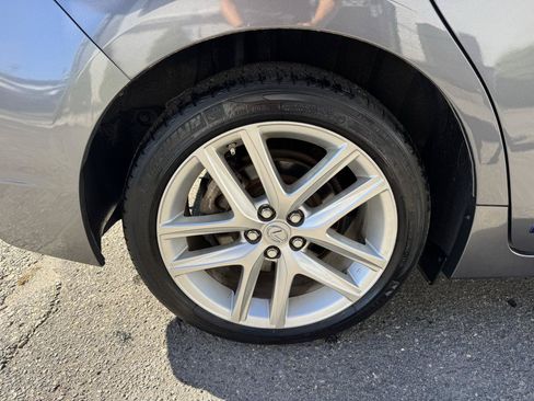 Used 2014 Lexus CT 200h FWD image 11