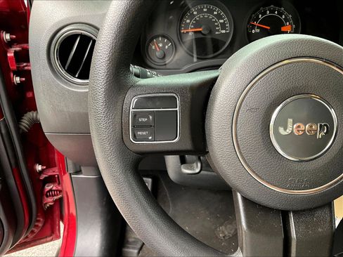 Used 2014 Jeep Compass Sport w/ Power Value Group FWD image 12