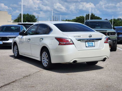 Used 2015 Nissan Altima 2.5 S w/ Power Driver Seat Package FWD image 5