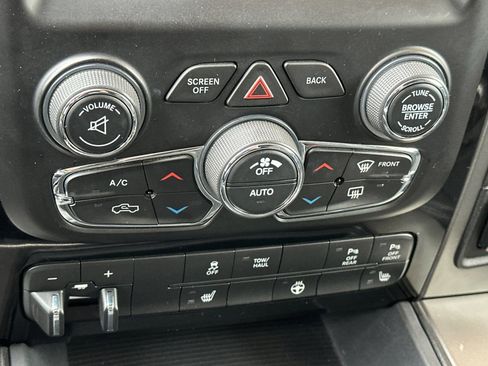 Used 2017 RAM 1500 Sport w/ Convenience Group AWD/4WD image 21