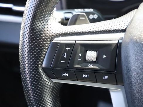 Used 2022 Mitsubishi Outlander SE image 23