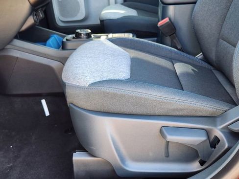 New 2025 Ford Maverick XLT image 24