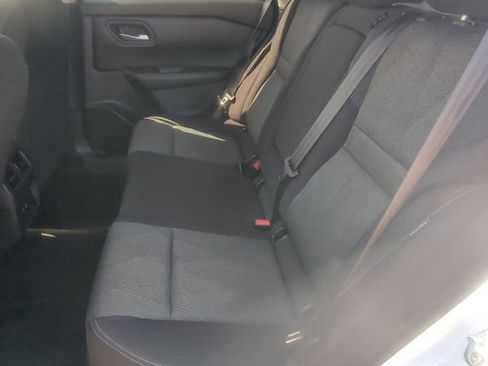 Used 2024 Nissan Rogue SV AWD/4WD image 21