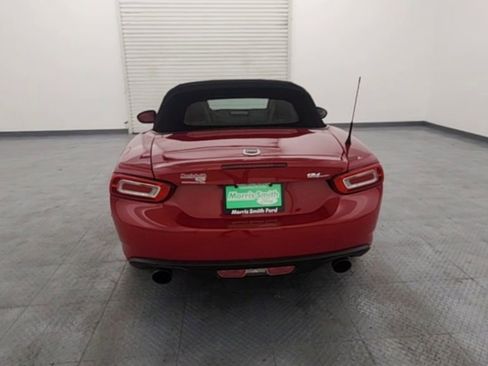 Used 2018 FIAT 124 Spider Classica image 7