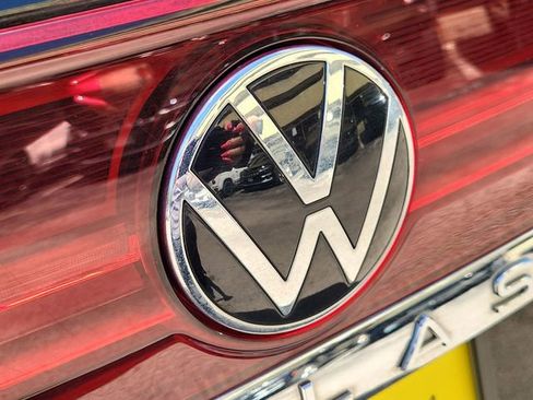 Used 2024 Volkswagen Atlas SE image 29