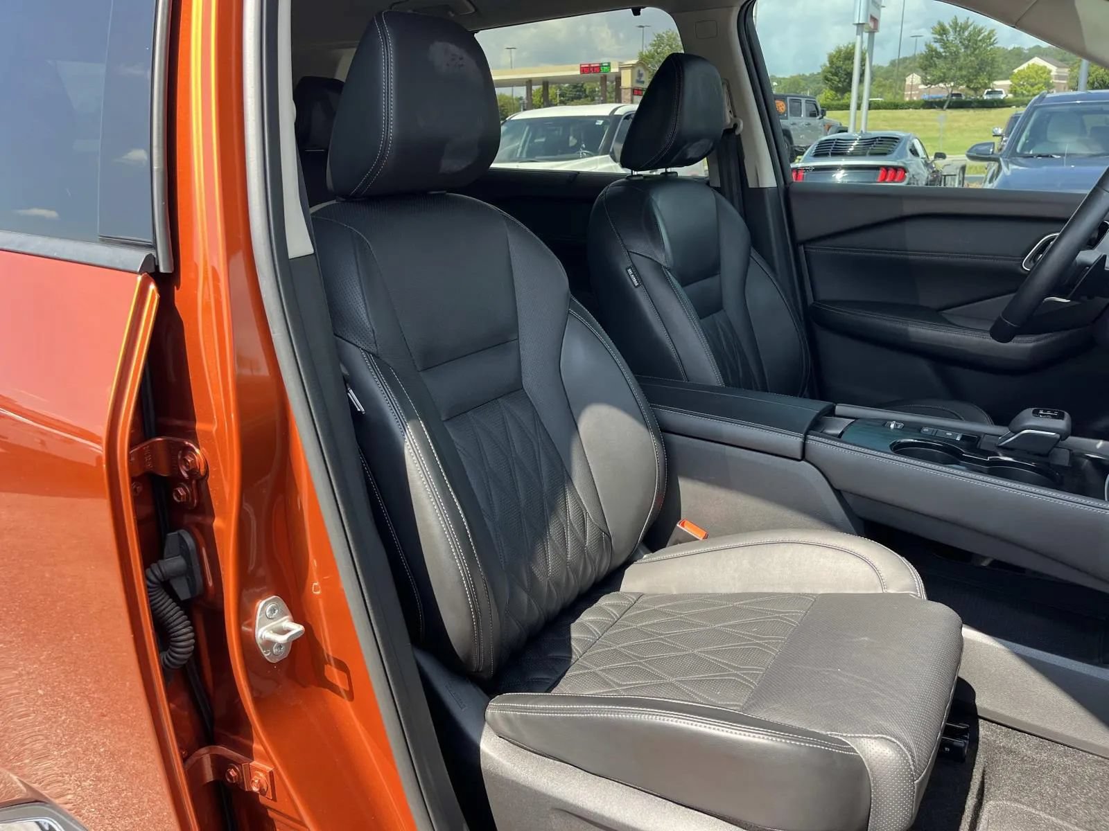 Used 2021 Nissan Rogue Platinum FWD image 28