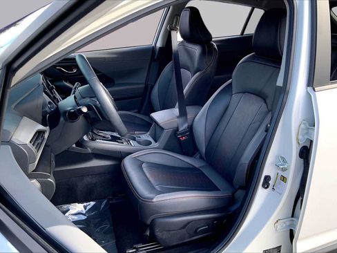 Certified 2024 Subaru Crosstrek 2.5i Limited AWD/4WD image 9