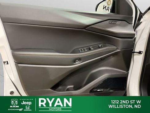 New 2026 Jeep Cherokee Overland w/ Advanced Pro Tech Group AWD/4WD image 42