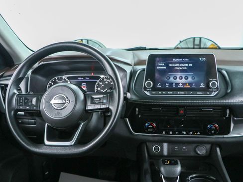 Used 2023 Nissan Rogue SV FWD image 17