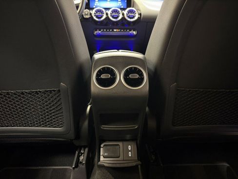 Certified 2025 Mercedes-Benz GLA 250 image 19