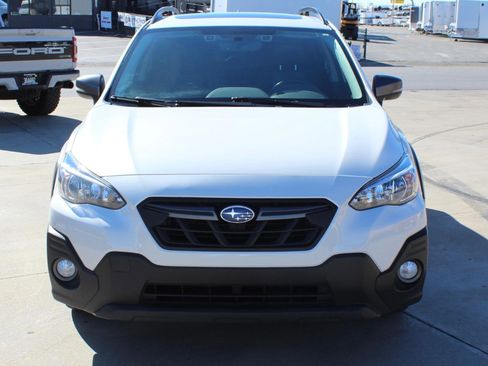 Used 2022 Subaru Crosstrek 2.5i Sport w/ Moonroof Package image 3