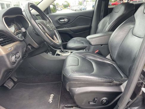 Used 2016 Jeep Cherokee Limited FWD image 14