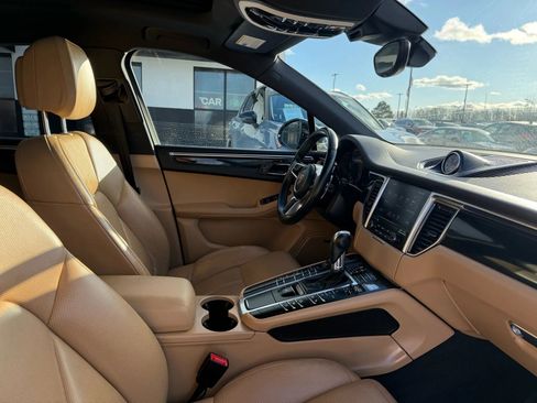 Used 2018 Porsche Macan S image 25