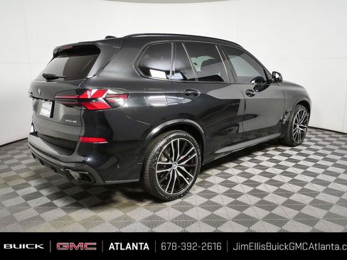 Used 2024 BMW X5 xDrive40i w/ M Sport Package AWD/4WD image 3