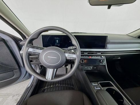 Used 2025 Hyundai Sonata SEL FWD image 13