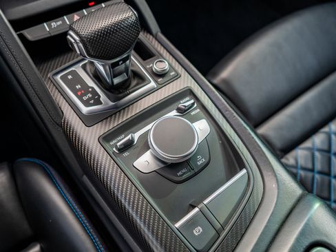 Used 2017 Audi R8 V10 plus AWD/4WD image 25