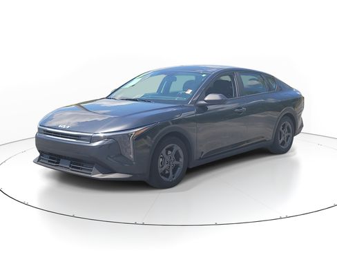 Used 2025 Kia K4 FWD image 3