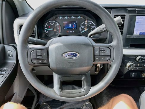 Used 2024 Ford F250 XL AWD/4WD image 11