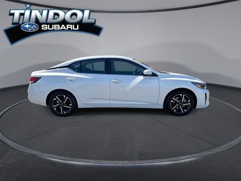 Used 2025 Nissan Sentra SV FWD image 9