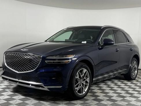 Used 2024 Genesis GV70 2.5T w/ Select Package AWD/4WD image 2