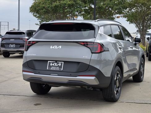 New 2026 Kia Sportage EX w/ EX Panorama Roof Package AWD/4WD image 4