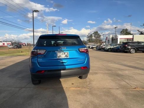 Used 2020 Jeep Compass Sport image 5