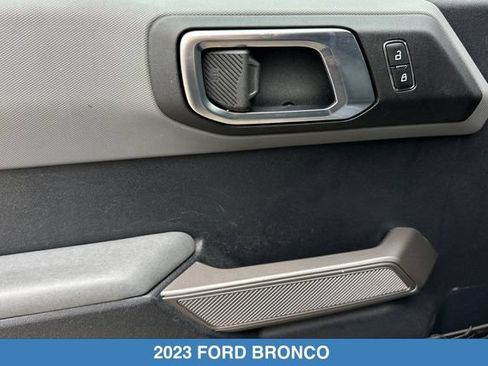Used 2023 Ford Bronco 4-Door AWD/4WD image 12