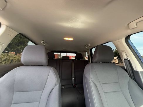 Used 2023 Nissan Rogue S AWD/4WD image 28