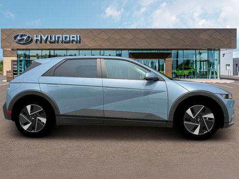 New 2026 Hyundai Ioniq 5 SE AWD/4WD image 9