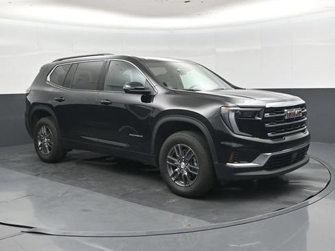 Used 2025 GMC Acadia Elevation FWD image 1