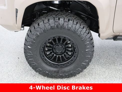 Used 2026 Toyota Tacoma TRD Sport image 11