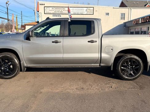 Used 2023 Chevrolet Silverado 1500 Custom image 10